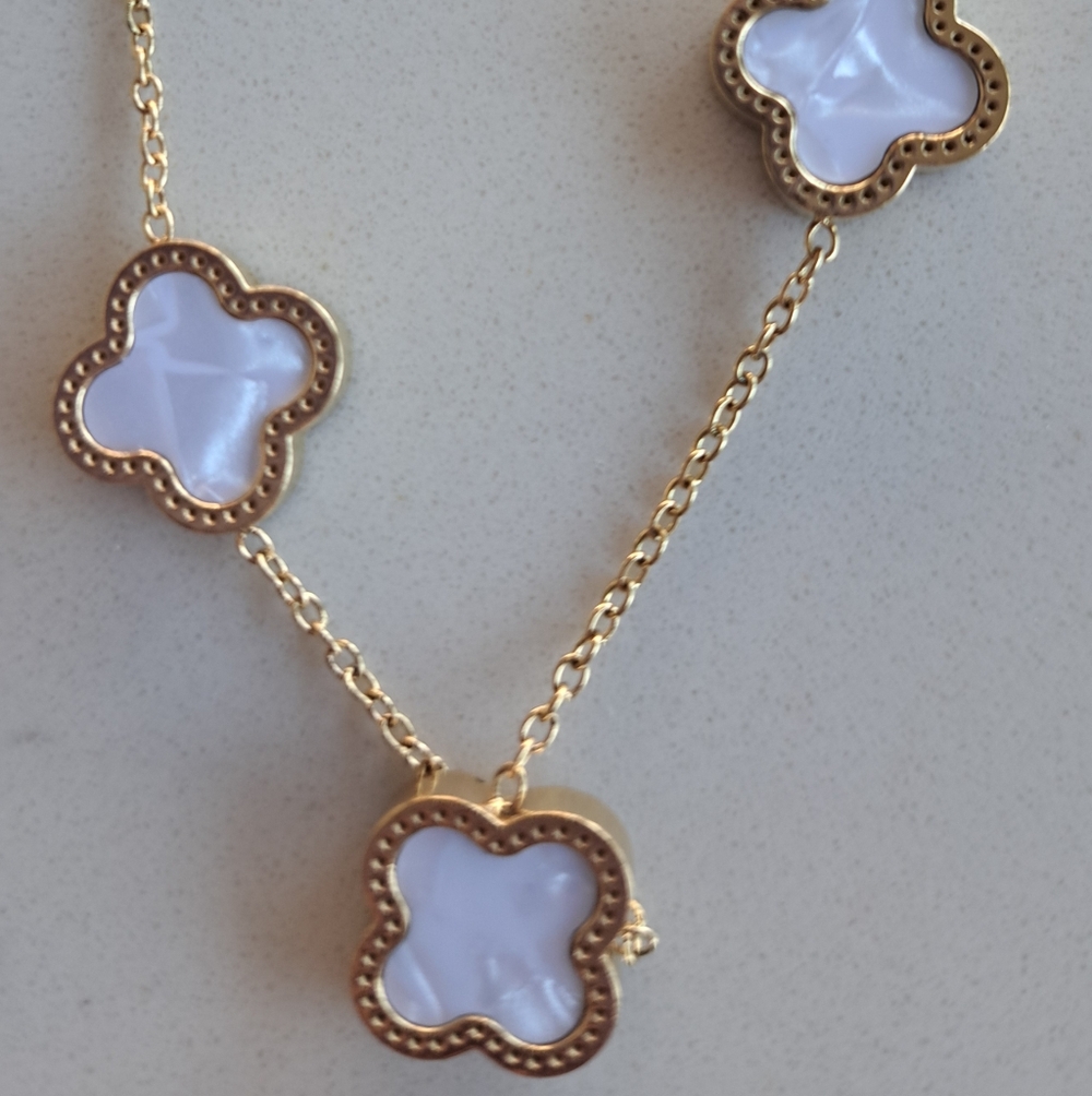 SALE LV style Clover Necklace, Elegant White& Gold
